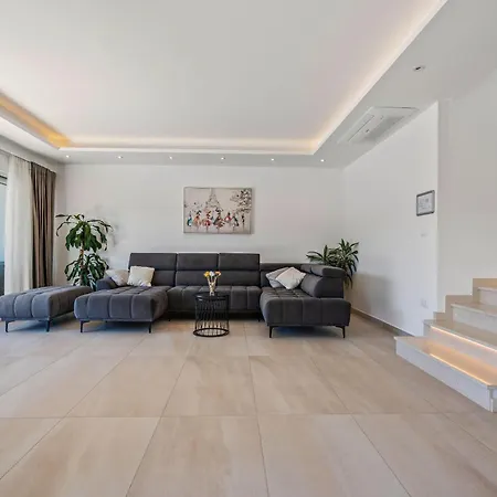 Summer Side * Marina